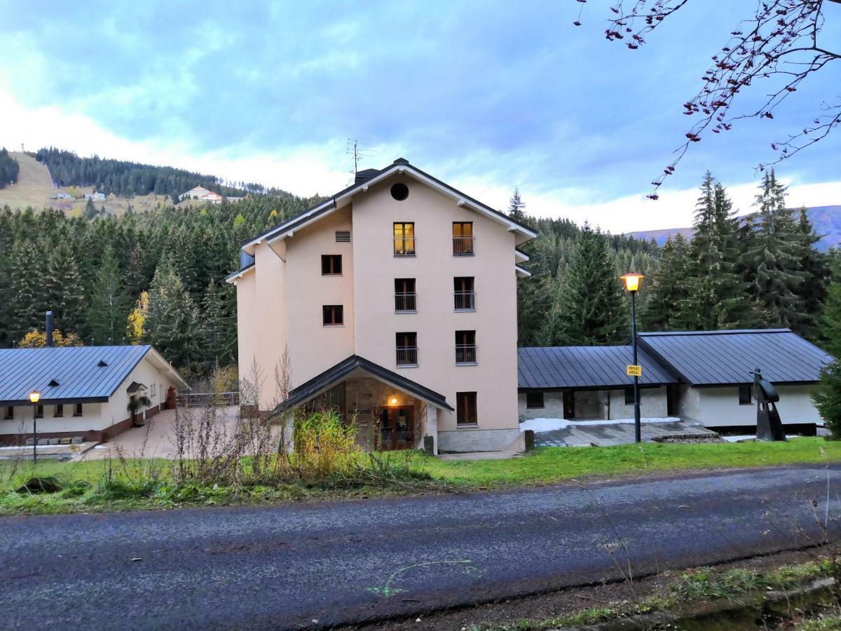 Wellness Apartman Pec ペツ・ポト・スニェシュコウ エクステリア 写真